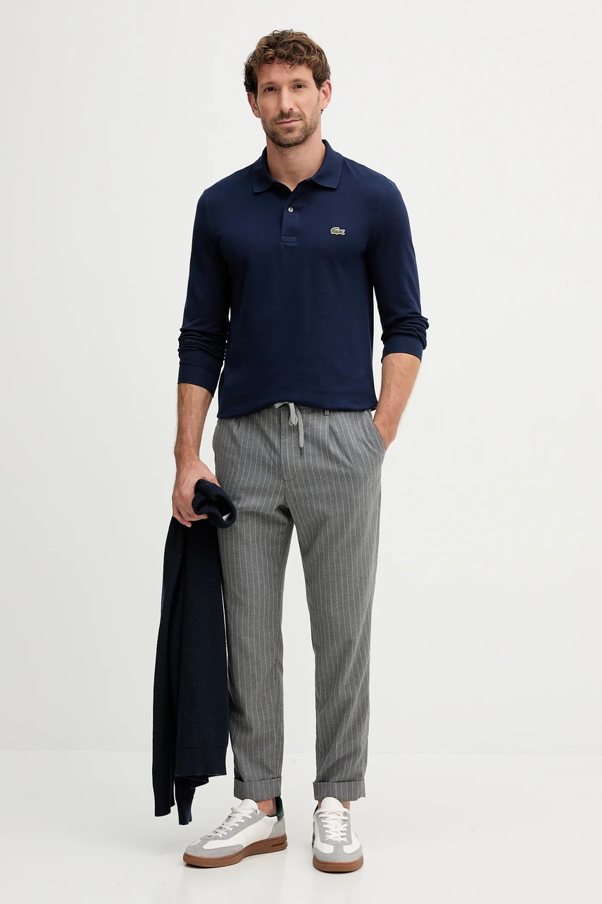 Хлопковый лонгслив Lacoste цвет зелёный однотонный PH4013