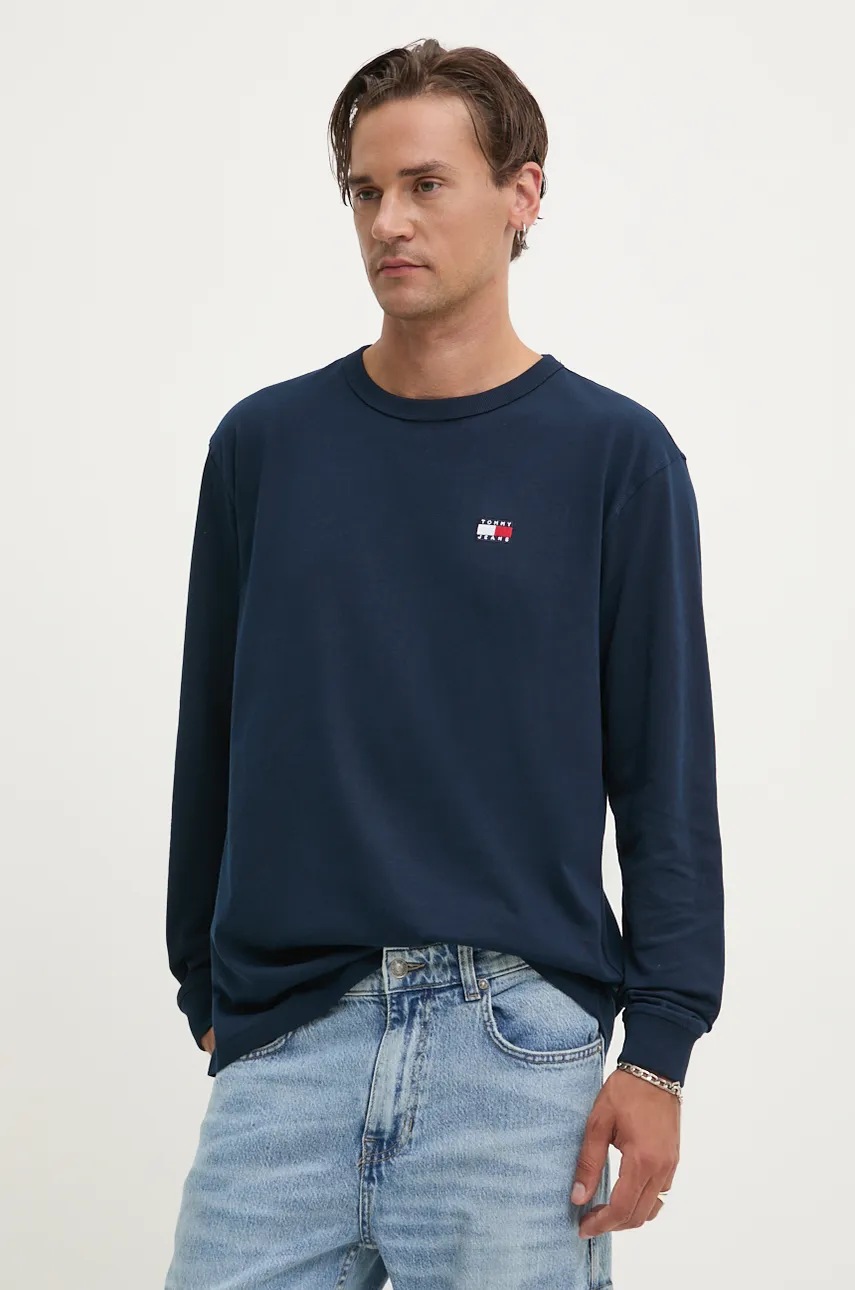 

Памучна блуза с дълги ръкави Tommy Jeans в тъмносиньо с апликация DM0DM18436, Тъмносин