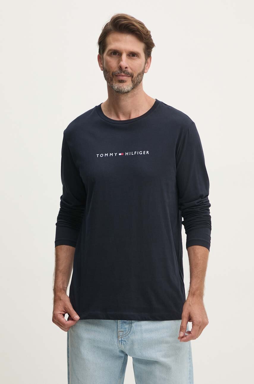 

Памучна блуза с дълги ръкави Tommy Hilfiger в тъмносиньо с принт UM0UM03345, Тъмносин