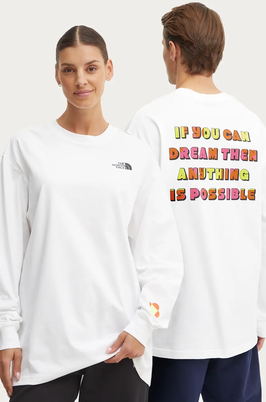 The North Face longsleeve din bumbac TNF x Yinka Ilori culoarea alb, cu imprimeu, NF0A89CAFN41 The North Face longsleeve din bumbac TNF x Yinka Ilori culoarea alb, cu imprimeu, NF0A89CAFN41