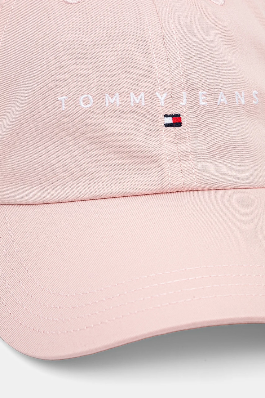 Хлопковая кепка Tommy Jeans цвет розовый с аппликацией AW0AW16868 Хлопковая кепка Tommy Jeans цвет розовый с аппликацией AW0AW16868