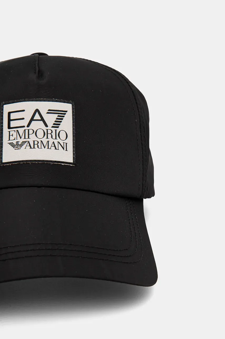 Кепка EA7 Emporio Armani цвет чёрный с аппликацией 4F100.280044 Кепка EA7 Emporio Armani цвет чёрный с аппликацией 4F100.280044