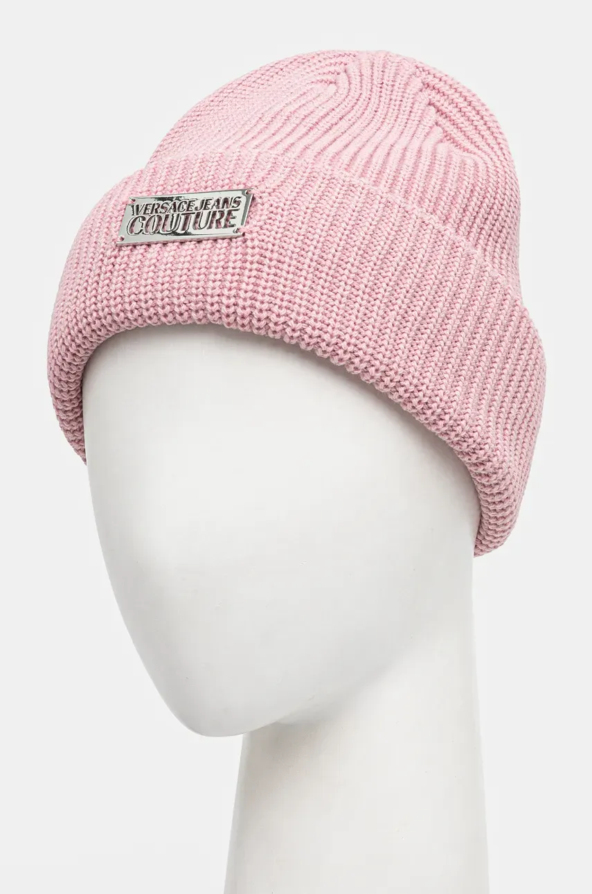 Шапка Versace Jeans Couture цвет розовый из толстого трикотажа 77HAZK50 ZG291 Шапка Versace Jeans Couture цвет розовый из толстого трикотажа 77HAZK50 ZG291