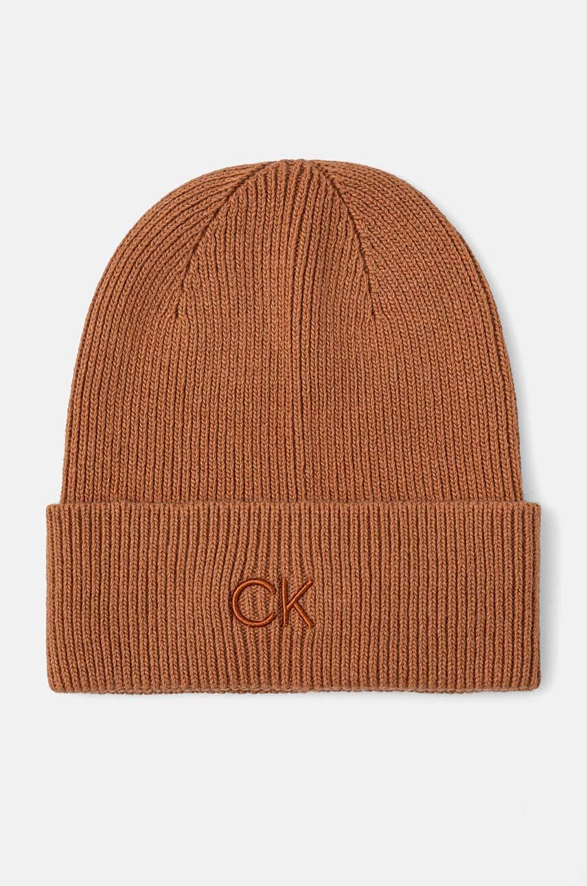 

Шапка с вълна Calvin Klein в кафяво с фина плетка K60K612590, Кафяв