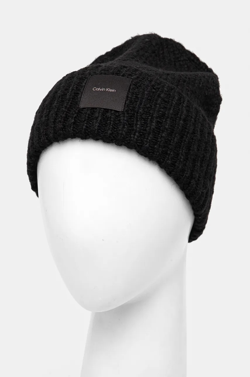 Шапка с примесью шерсти Calvin Klein цвет чёрный из тонкого трикотажа K60K612593 Шапка с примесью шерсти Calvin Klein цвет чёрный из тонкого трикотажа K60K612593