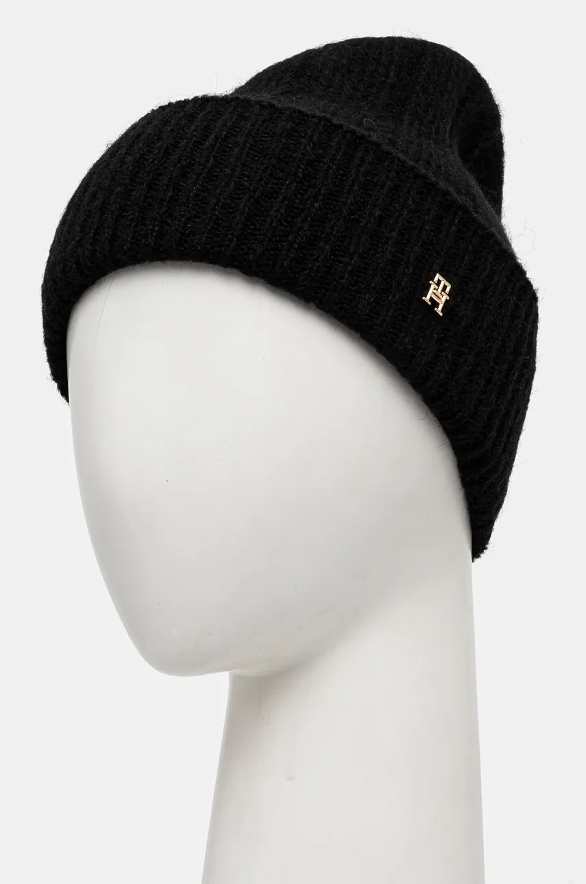 Шапка Tommy Hilfiger цвет чёрный AW0AW16630 Шапка Tommy Hilfiger цвет чёрный AW0AW16630