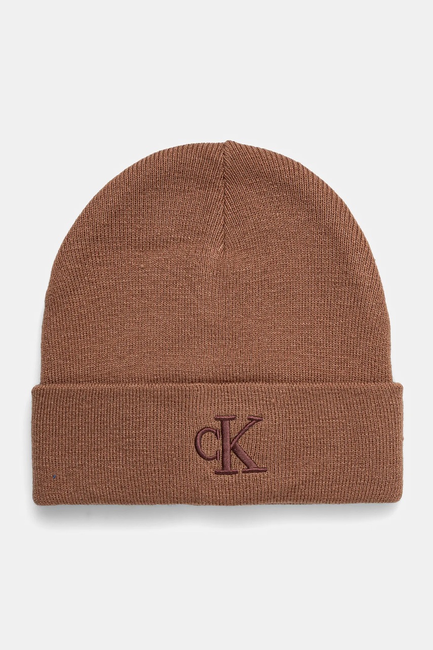 

Шапка Calvin Klein Jeans в кафяво K60K612319, Кафяв