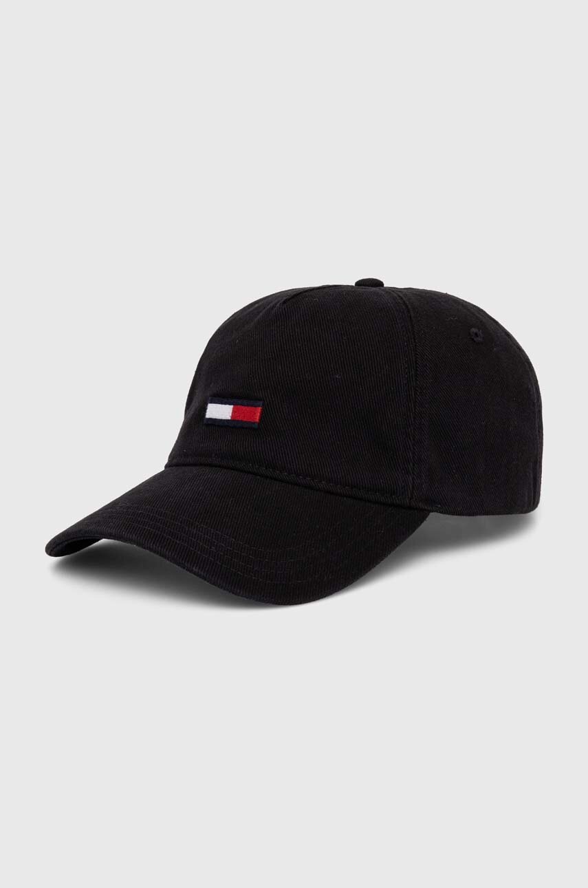 

Шапка с козирка Tommy Jeans в черно с апликация AM0AM12427, Черен