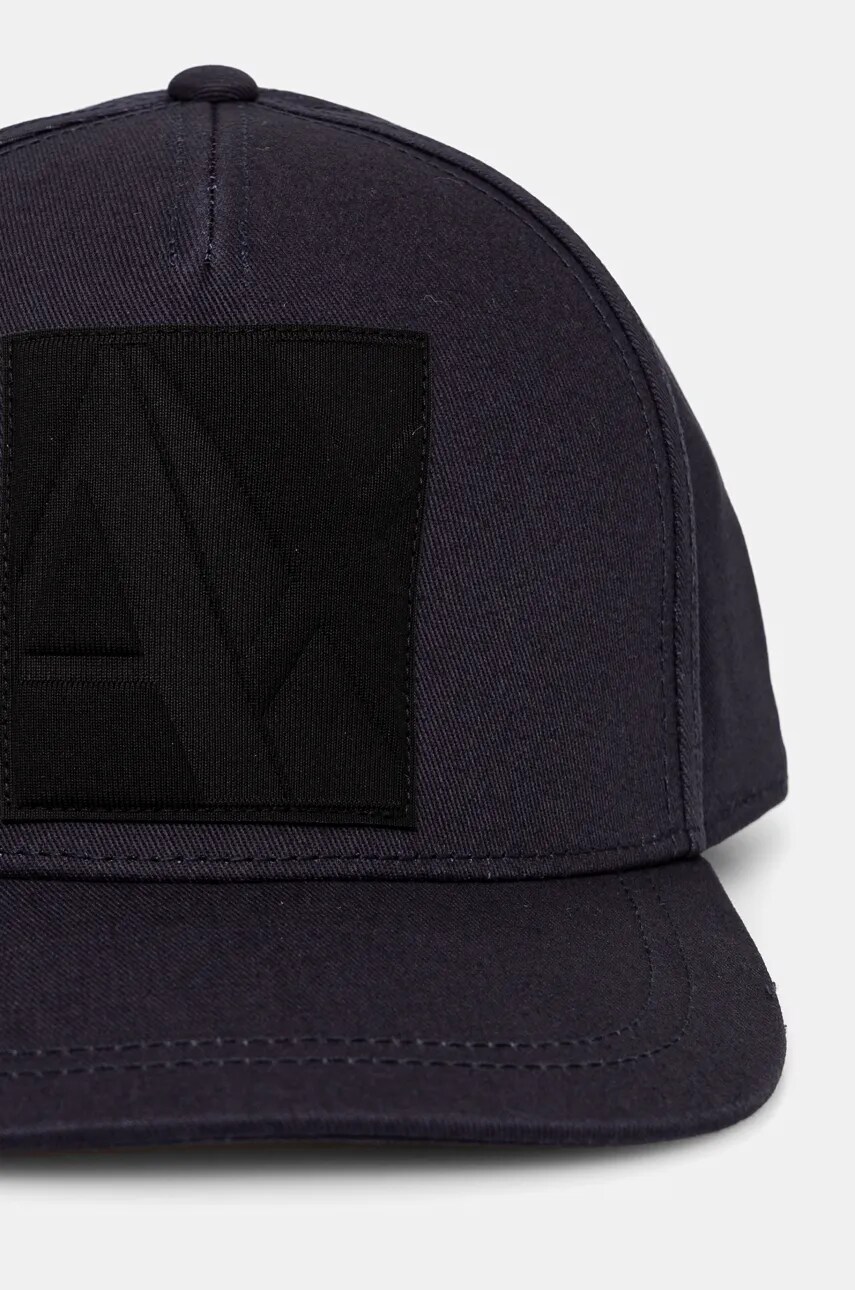 Кепка Armani Exchange цвет синий с аппликацией 954217 4F116 Кепка Armani Exchange цвет синий с аппликацией 954217 4F116
