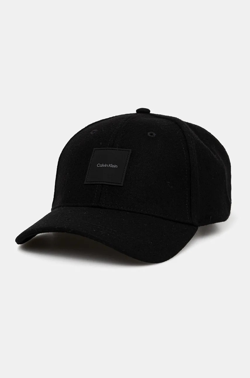 

Шапка с козирка Calvin Klein в черно с изчистен дизайн K50K512348, Черен