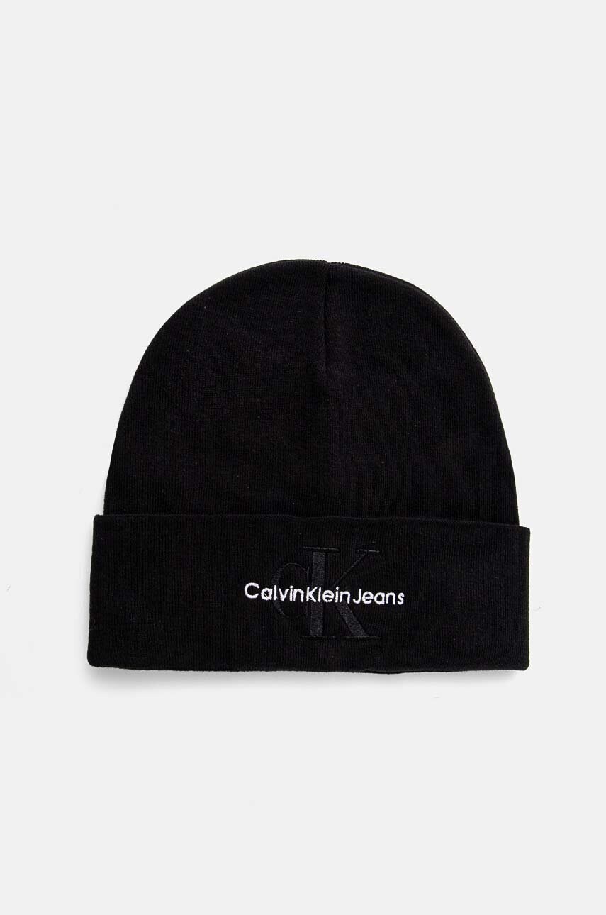 Levně Bavlněná čepice Calvin Klein Jeans černá barva, z husté pleteniny, K50K512460