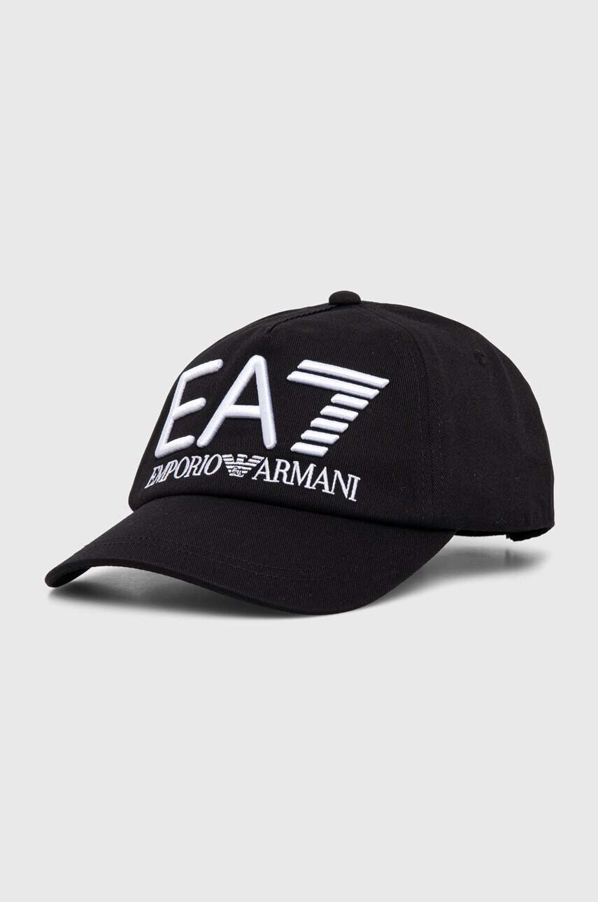 Levně Bavlněná baseballová čepice EA7 Emporio Armani černá barva, s aplikací, CC980.245091