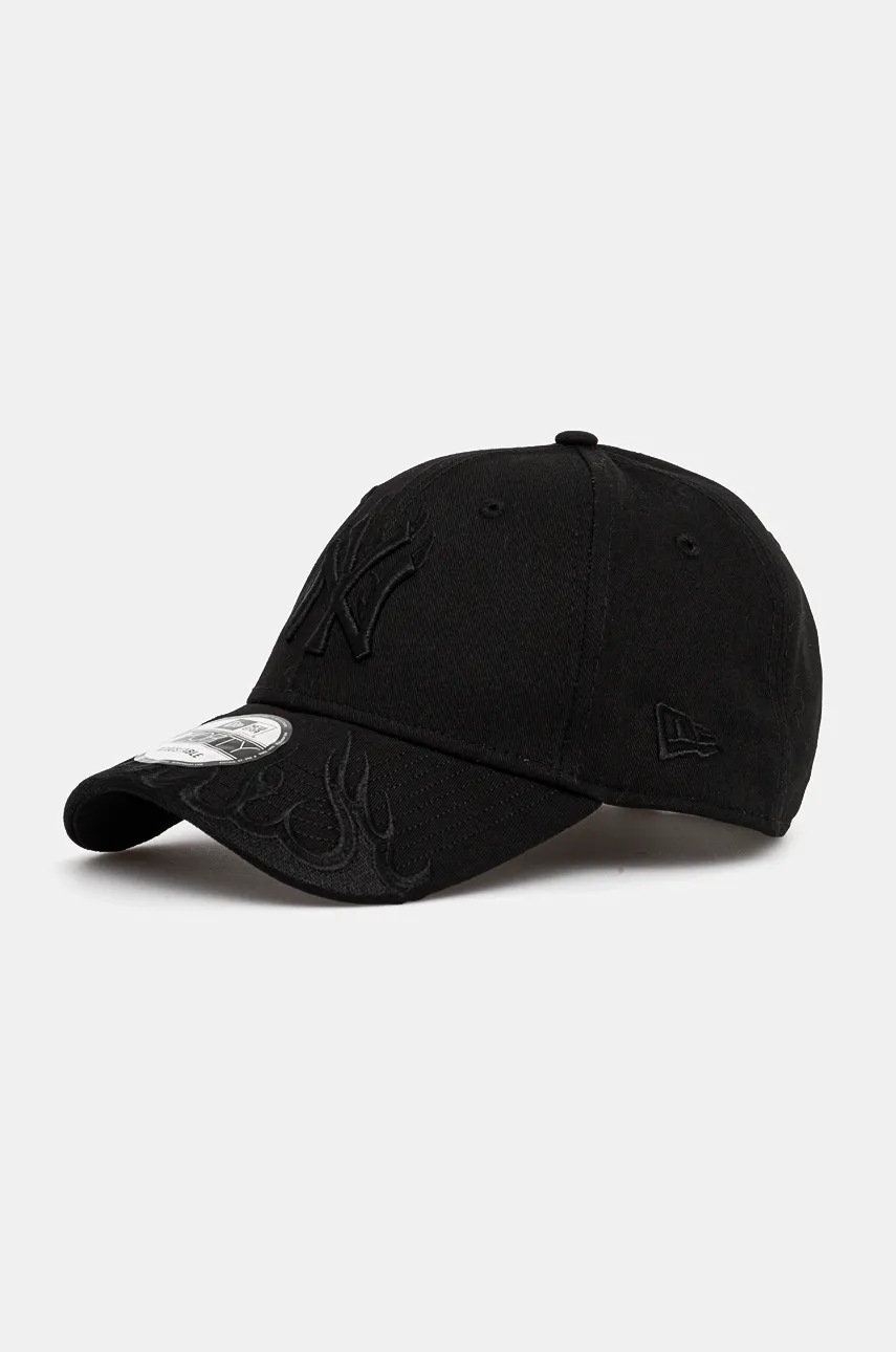 

Памучна шапка с козирка New Era NEW YORK YANKEES в черно с апликация 60565344, Черен