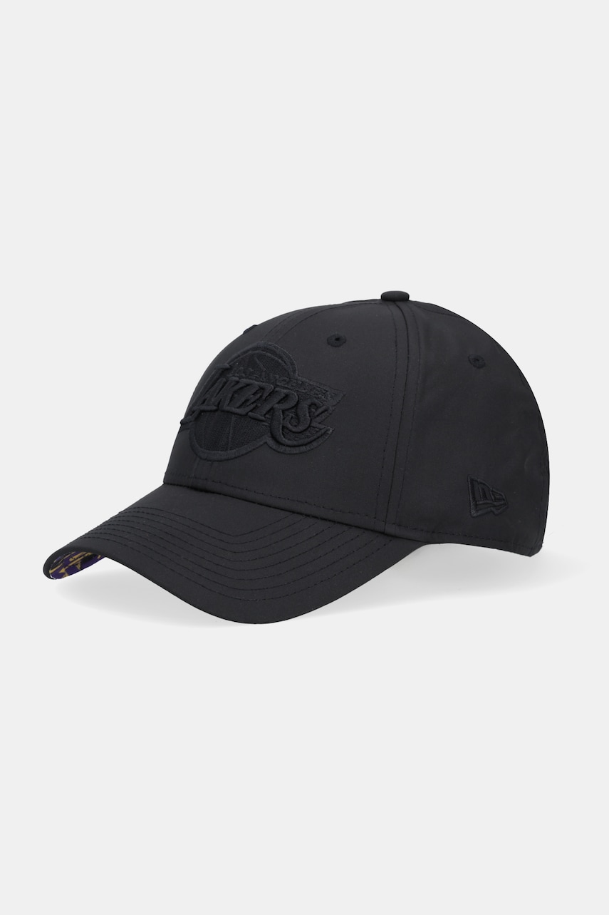 Кепка New Era цвет чёрный с аппликацией 60424720 Кепка New Era цвет чёрный с аппликацией 60424720