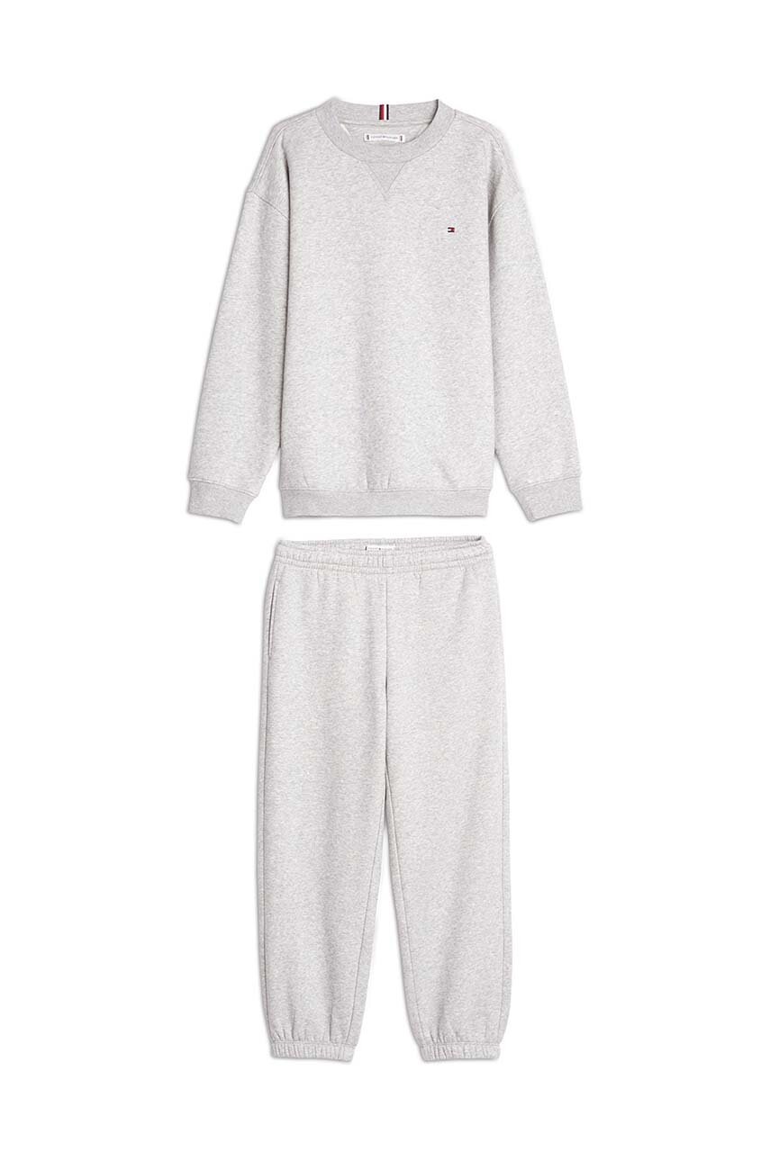 

Детски анцуг Tommy Hilfiger в сиво KS0KS00561, Сив