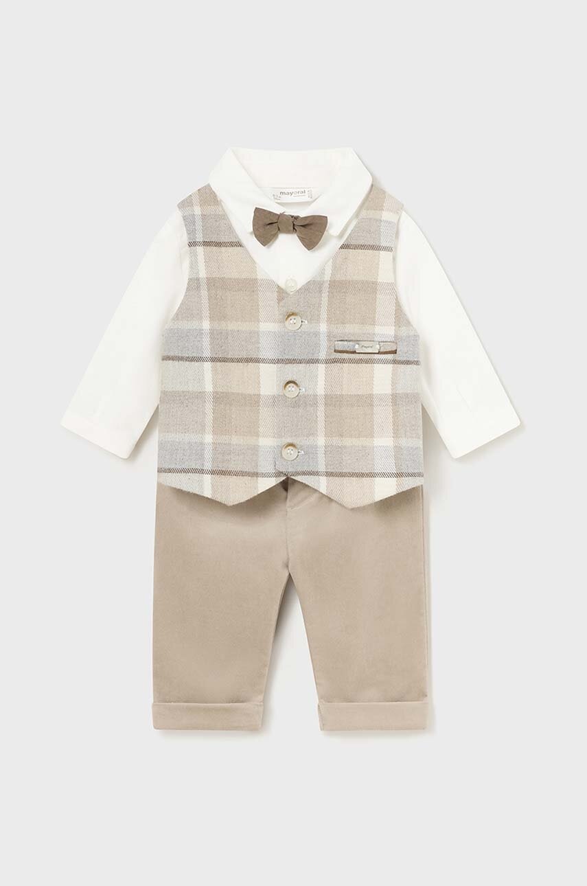 

Комплект за бебета Mayoral Newborn в бежово 2527, Бежов