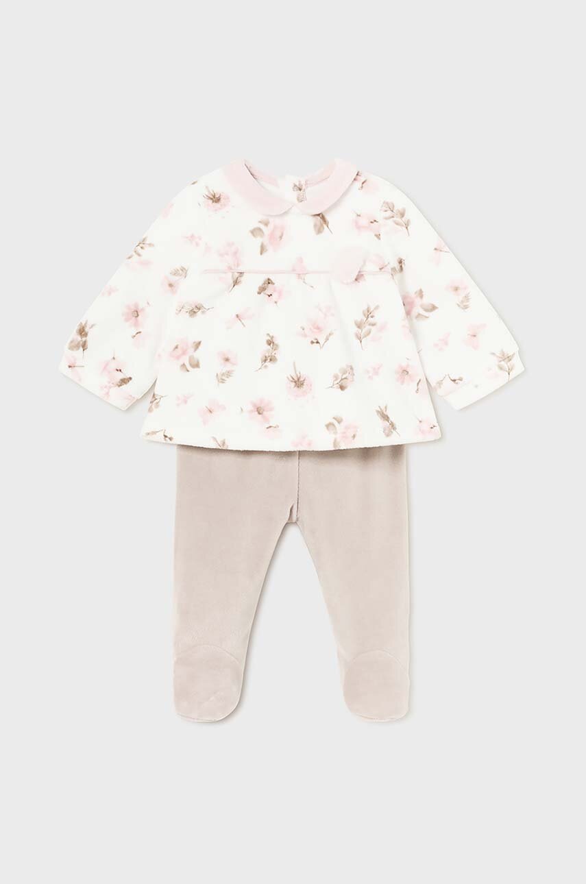 

Комплект за бебета Mayoral Newborn в бежово 2506, Бежов