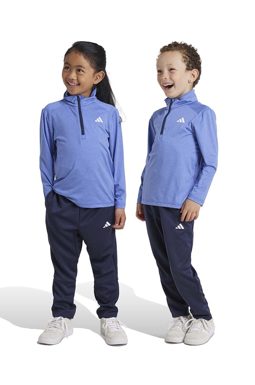 

Детски анцуг adidas LK SPORT SET в тъмносиньо IV9551, Тъмносин