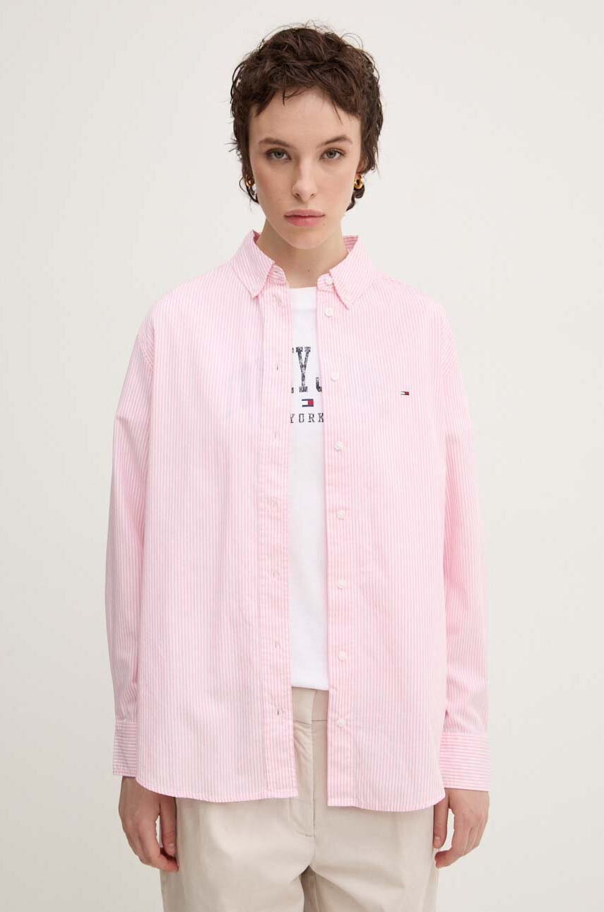 

Памучна риза Tommy Jeans дамска в розово със стандартна кройка с класическа яка DW0DW19805, Розов