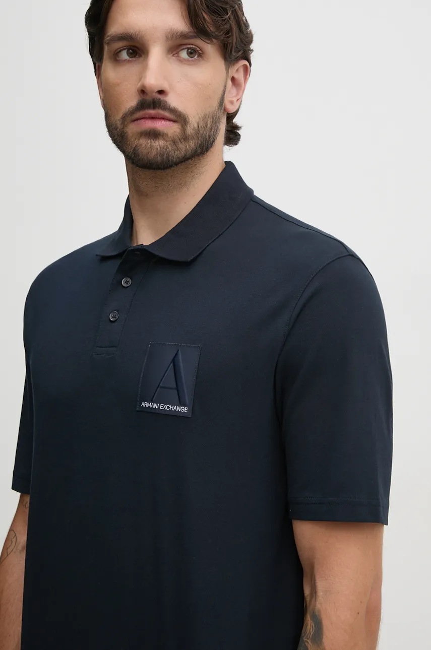 

Тениска с яка Armani Exchange в тъмносиньо с апликация 6DZFJA ZJXHZ, Тъмносин