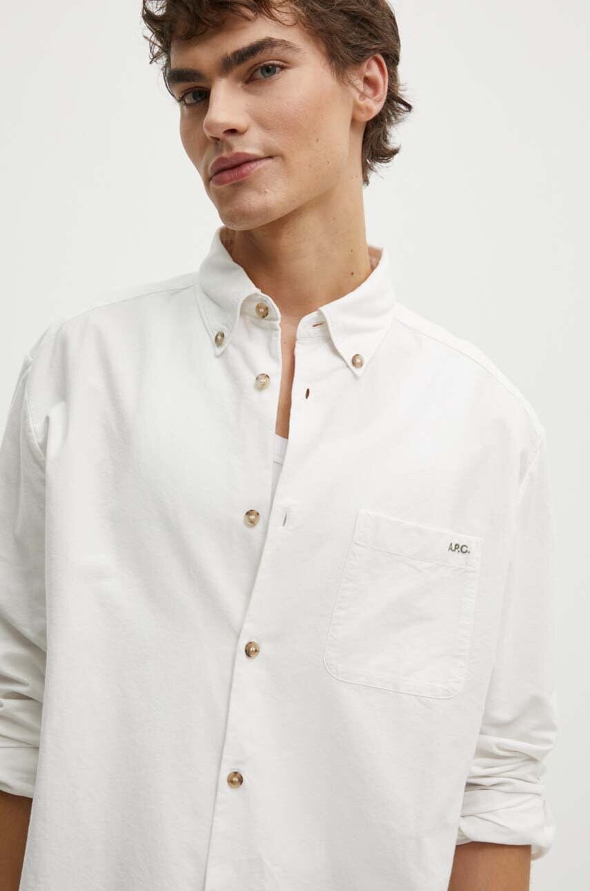 A.P.C. camasa din bumbac Chemise Mateo Logo barbati, culoarea alb, cu guler button-down, relaxed, COHAH.H12599 A.P.C. camasa din bumbac Chemise Mateo Logo barbati, culoarea alb, cu guler button-down, relaxed, COHAH.H12599