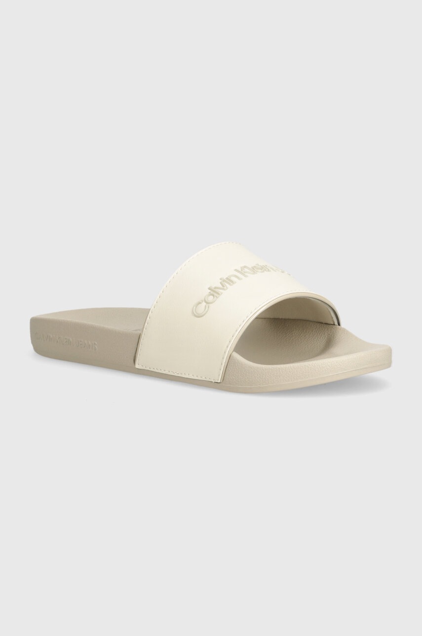 

Чехли Calvin Klein Jeans SLIDE INSTITUITIONAL MTR в бежово YW0YW01508, Бежов