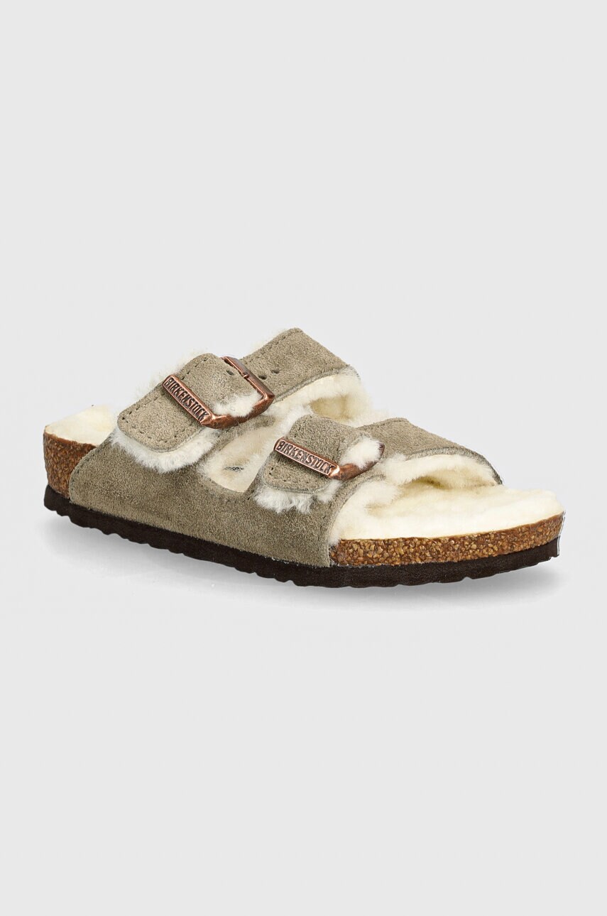 Birkenstock papuci din piele intoarsa pentru copii Arizona Shearling culoarea bej, 1028689 Birkenstock papuci din piele intoarsa pentru copii Arizona Shearling culoarea bej, 1028689