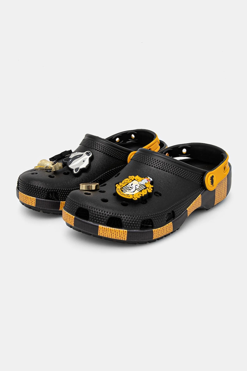 Crocs papuci Classic Hufflepuff Clog culoarea negru, 210529 Crocs papuci Classic Hufflepuff Clog culoarea negru, 210529