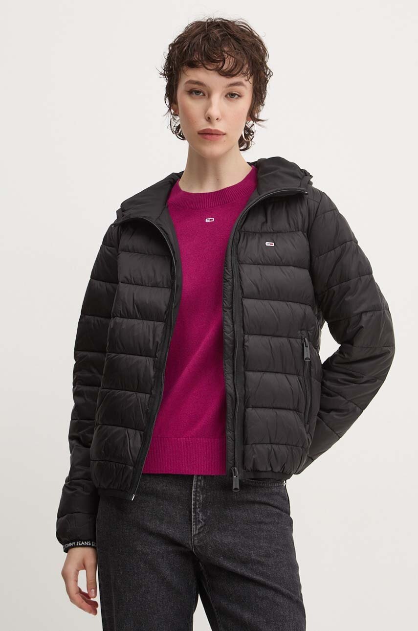 

Яке Tommy Jeans в черно преходен модел DW0DW18308, Черен