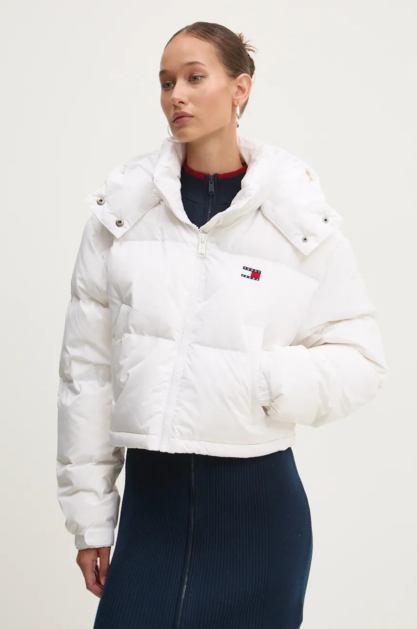 

Пухено яке Tommy Jeans в бяло зимен модел DW0DW18609, Бял