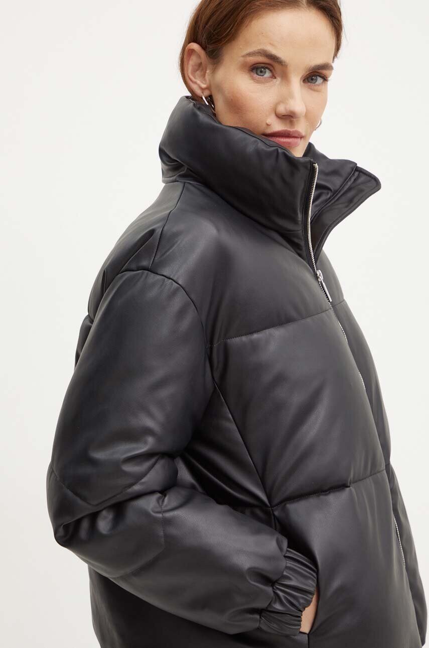 Levně Bunda Armani Exchange dámská, černá barva, zimní, oversize, 6DYB21 YNNYZ