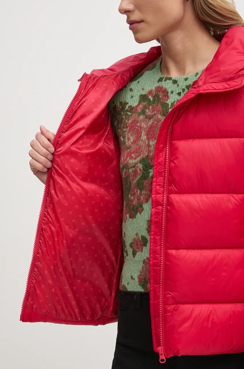 Куртка United Colors of Benetton жіноча колір червоний зимова 2NIWDN079 