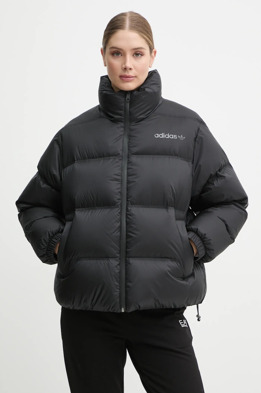 adidas Originals geaca de puf Premium Puffer femei, culoarea negru, de iarna, IW5867 adidas Originals geaca de puf Premium Puffer femei, culoarea negru, de iarna, IW5867