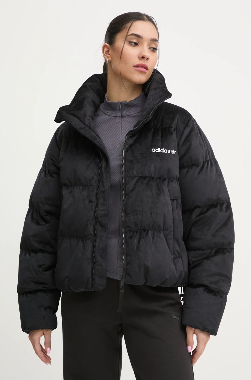 adidas Originals geacă de puf Velvet Down Jacket femei, culoarea negru, de iarnă, IW8439