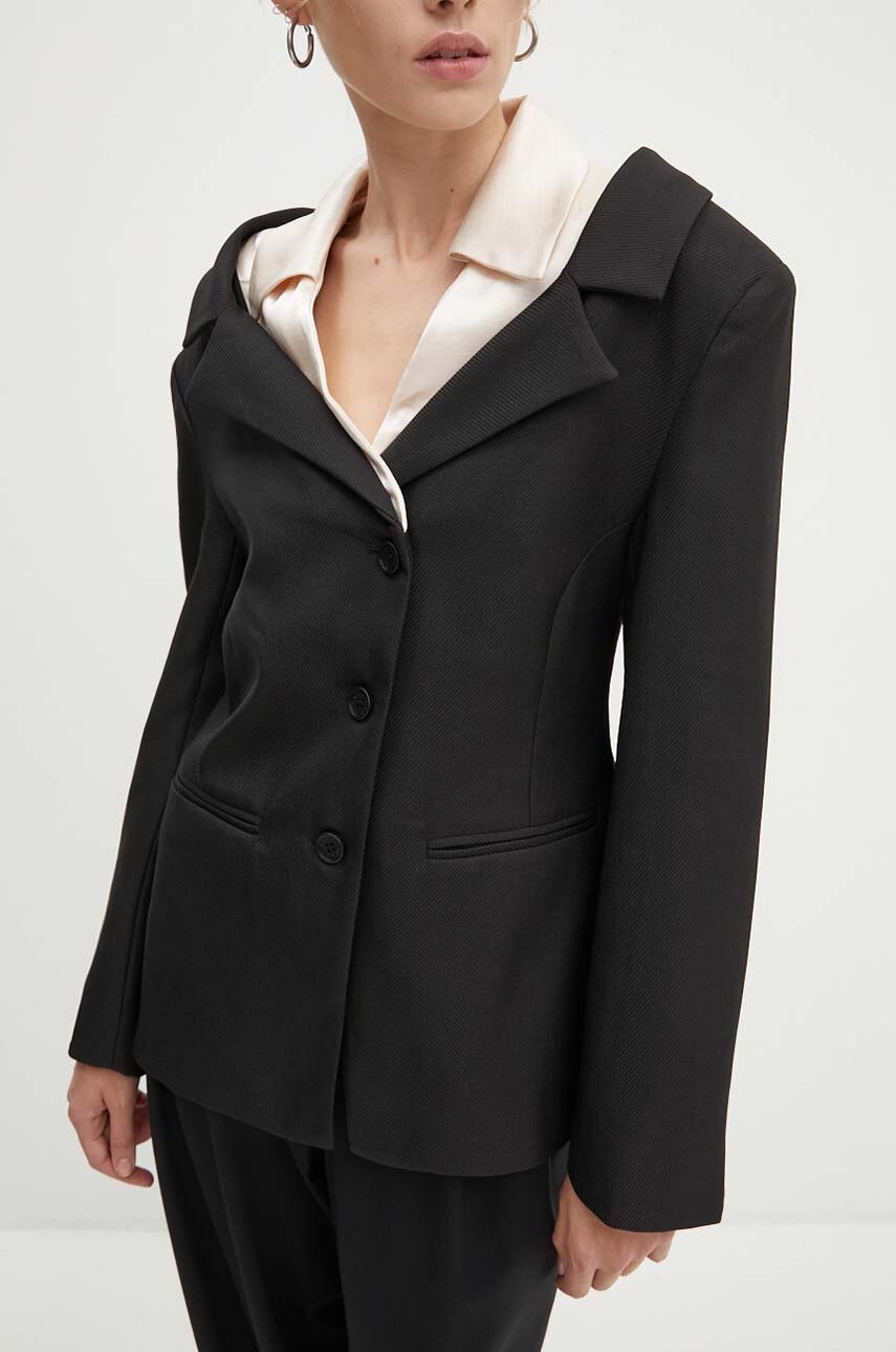Stine Goya sacou culoarea negru, un singur rand de nasturi, neted, J002-2252 Stine Goya sacou culoarea negru, un singur rand de nasturi, neted, J002-2252