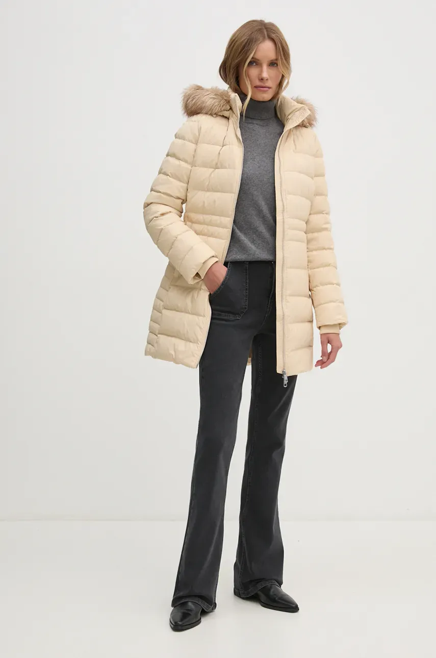 Пуховая куртка Tommy Hilfiger женская цвет бежевый зимняя WW0WW42742 Пуховая куртка Tommy Hilfiger женская цвет бежевый зимняя WW0WW42742