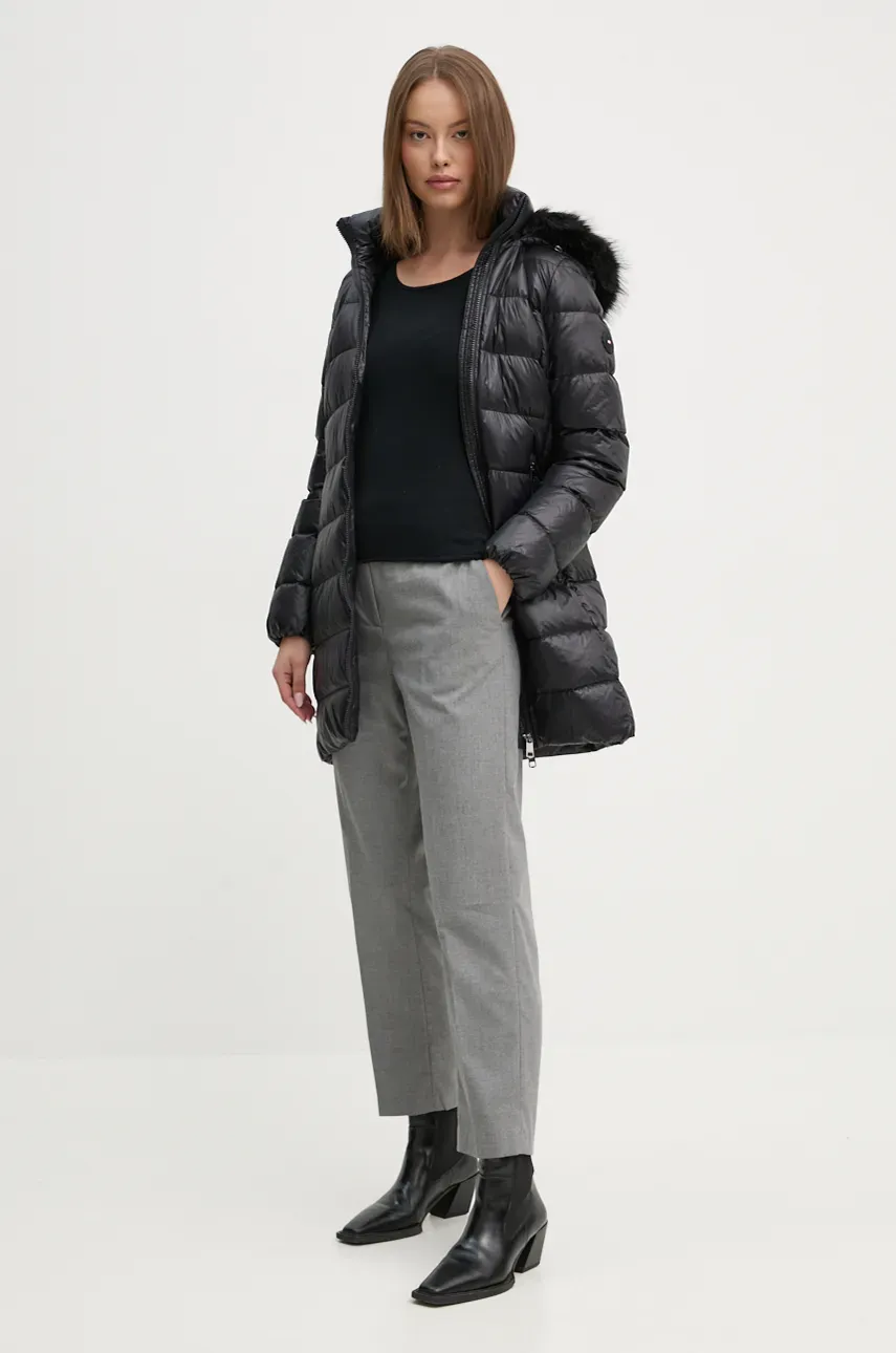 Пуховая куртка Tommy Hilfiger женская цвет чёрный зимняя WW0WW43122 Пуховая куртка Tommy Hilfiger женская цвет чёрный зимняя WW0WW43122