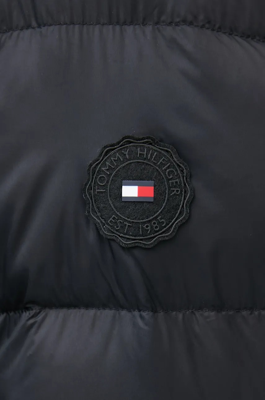 Пухова куртка Tommy Hilfiger жіноча колір чорний зимова WW0WW43118 