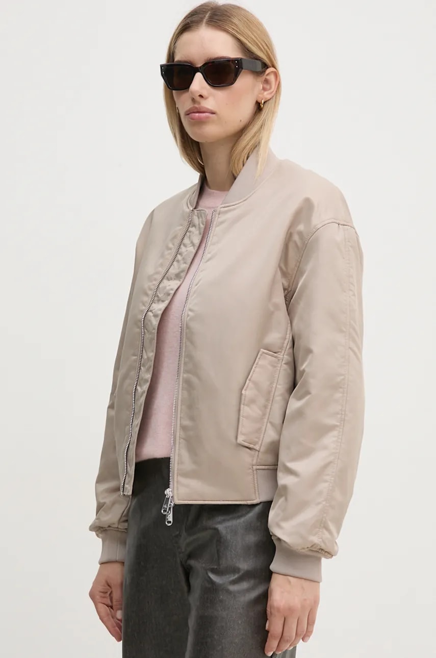 

Яке бомбър Calvin Klein Jeans в бежово преходен модел с уголемена кройка 00040WL591, Бежов