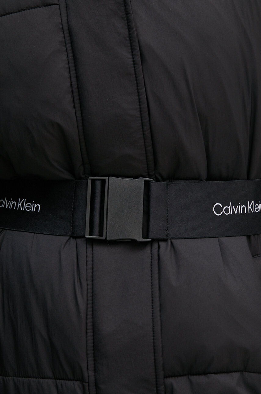 Куртка Calvin Klein Jeans жіноча колір чорний зимова J20J224122 