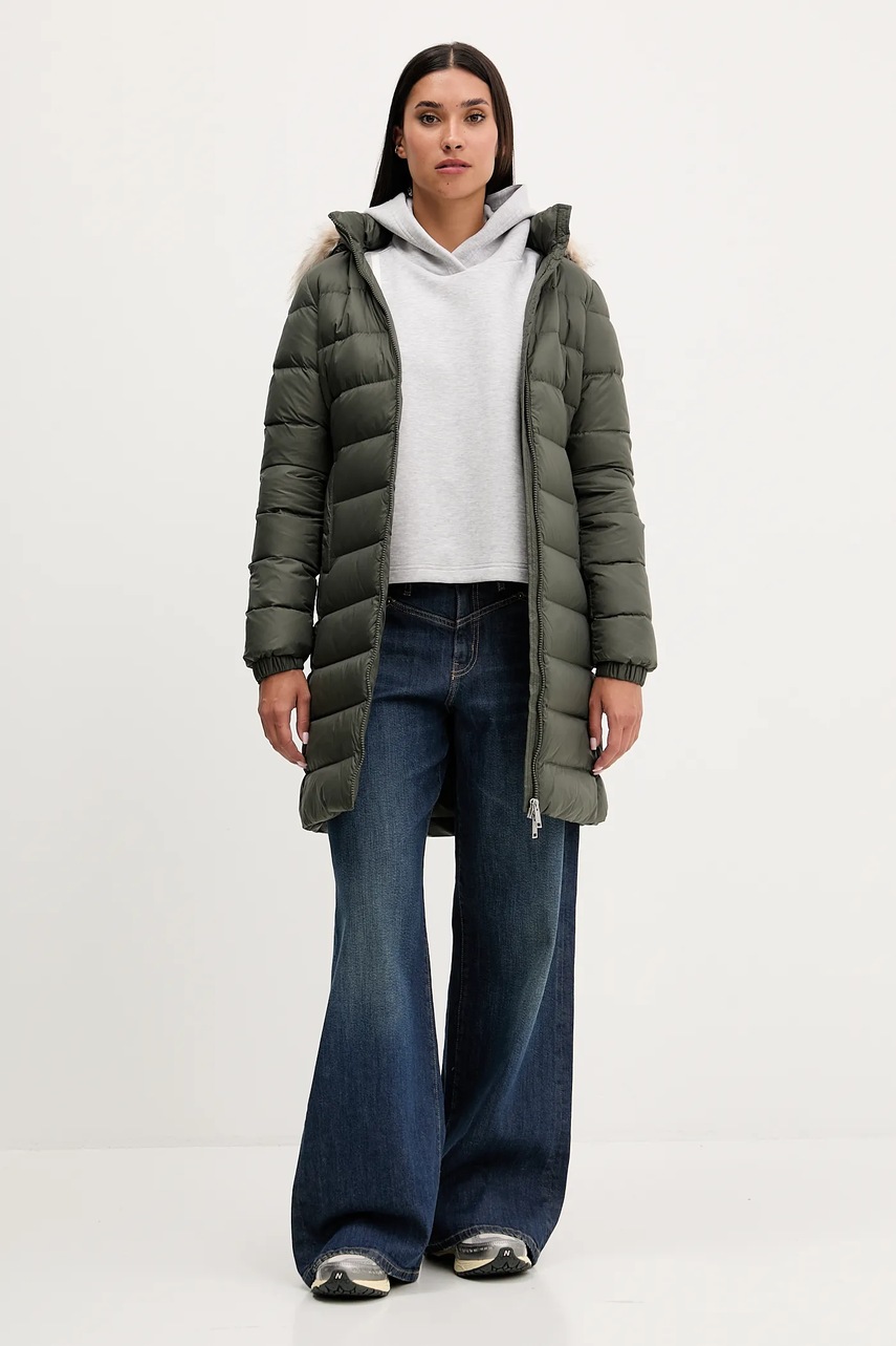 Пуховая куртка Tommy Jeans цвет бежевый DW0DW18864 Пуховая куртка Tommy Jeans цвет бежевый DW0DW18864