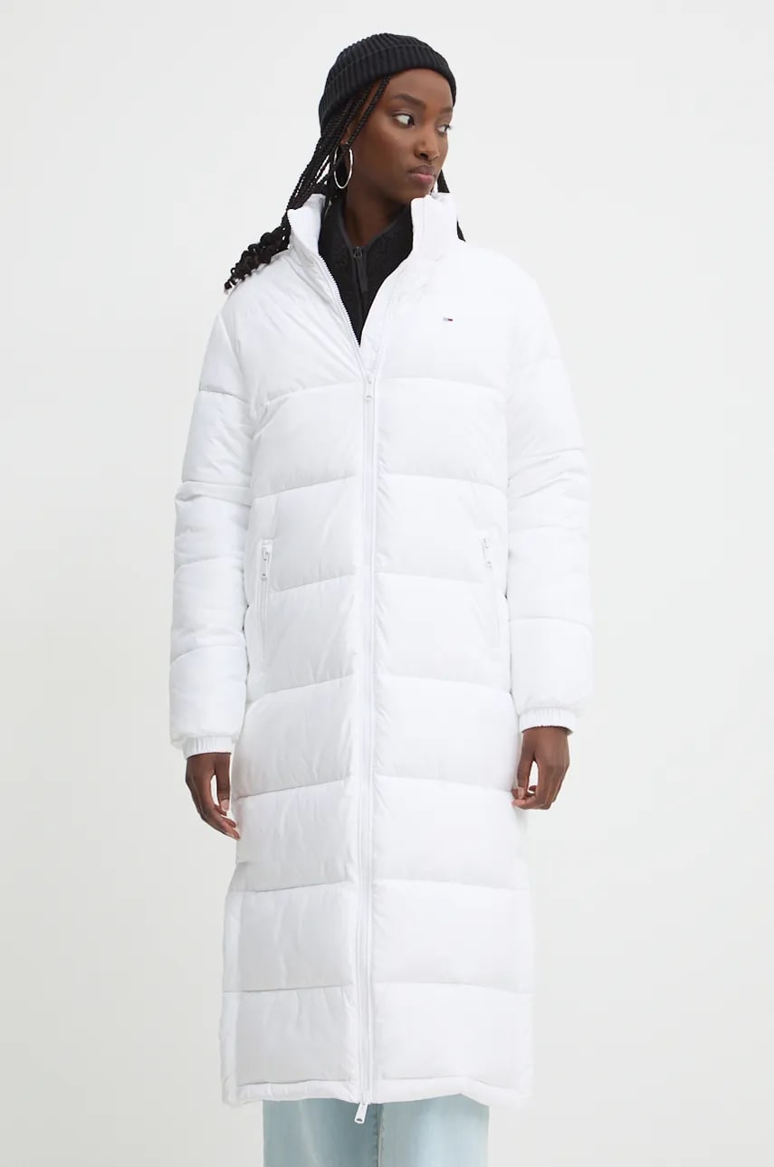 Tommy Jeans geaca femei, culoarea alb, de iarna, DW0DW19918