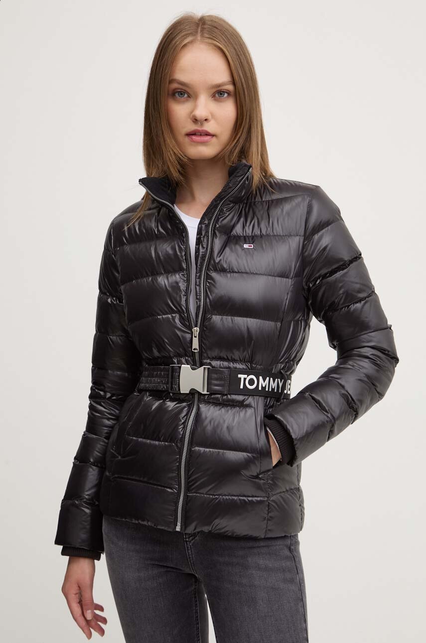 Tommy Jeans geaca de puf femei, culoarea negru, de iarna, DW0DW18826 Tommy Jeans geaca de puf femei, culoarea negru, de iarna, DW0DW18826