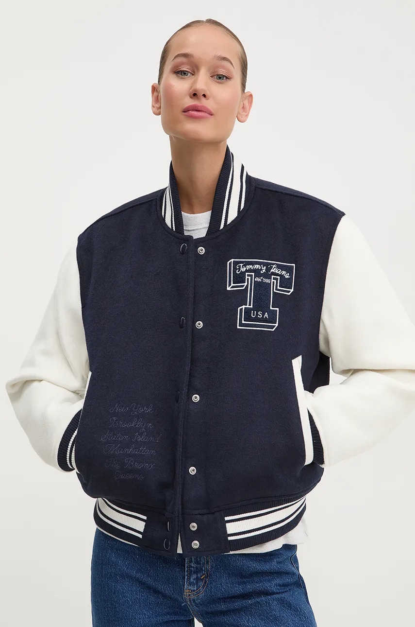 Tommy Jeans jacheta bomber din amestec de lana culoarea albastru marin, de tranzitie, DW0DW18845 Tommy Jeans jacheta bomber din amestec de lana culoarea albastru marin, de tranzitie, DW0DW18845