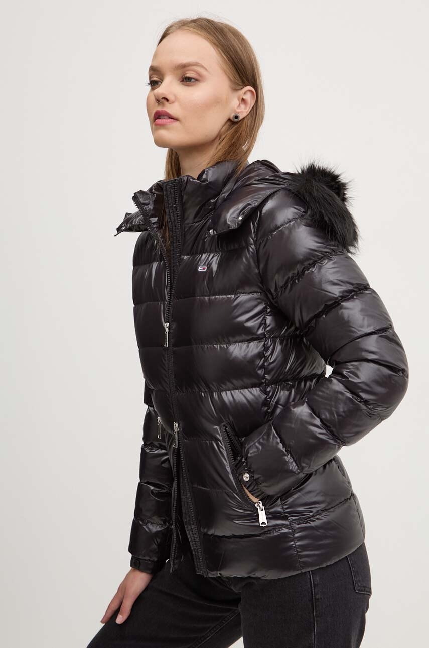 Tommy Jeans geaca de puf femei, culoarea negru, de iarna, DW0DW19926