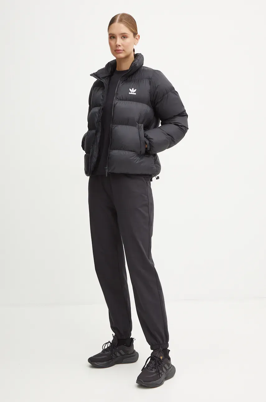 Куртка adidas Originals женская цвет чёрный зимняя JD0420 Куртка adidas Originals женская цвет чёрный зимняя JD0420