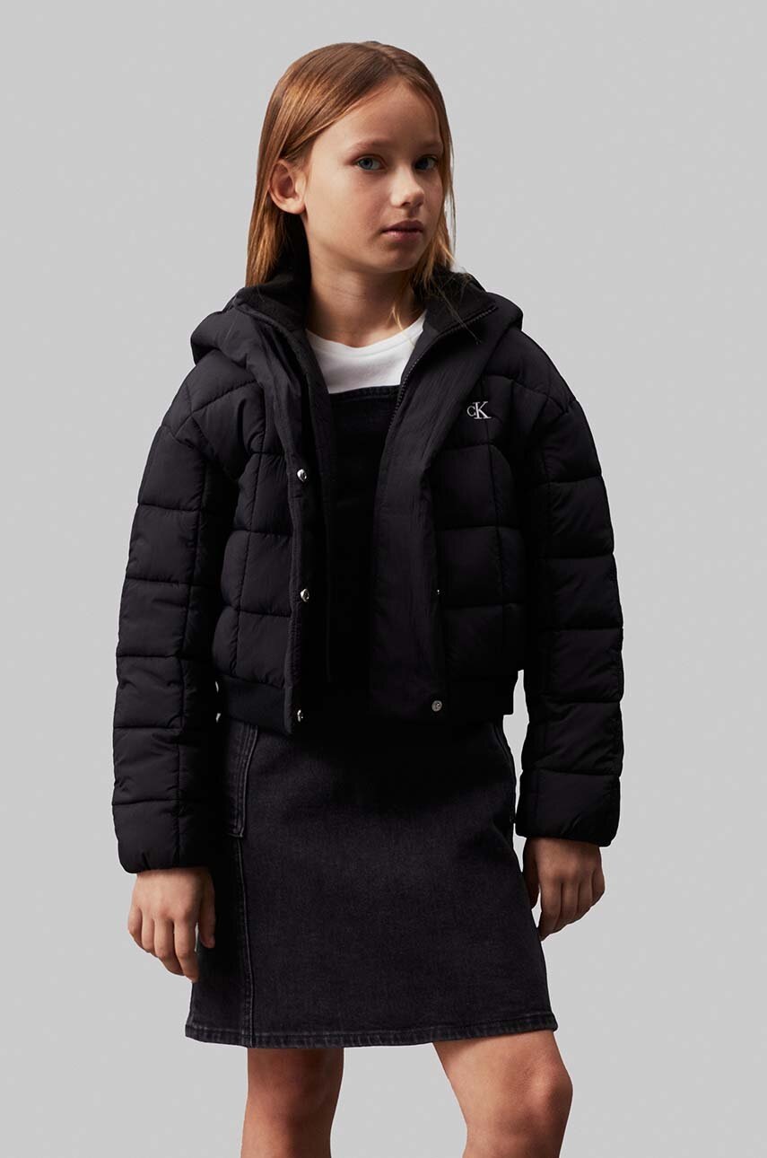 

Детско яке бомбър Calvin Klein Jeans в черно IG0IG02595, Черен
