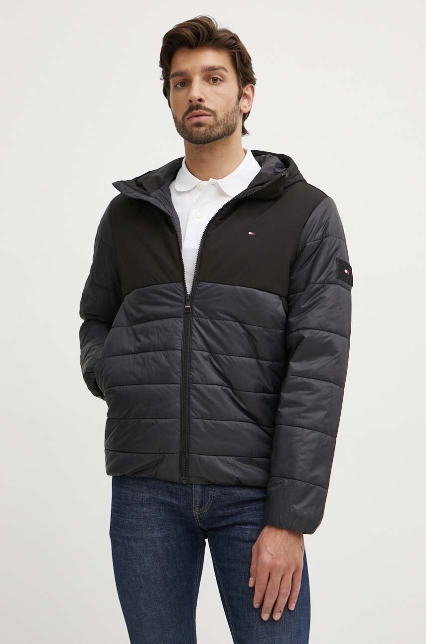 

Яке Tommy Hilfiger в черно преходен модел MW0MW35654, Черен