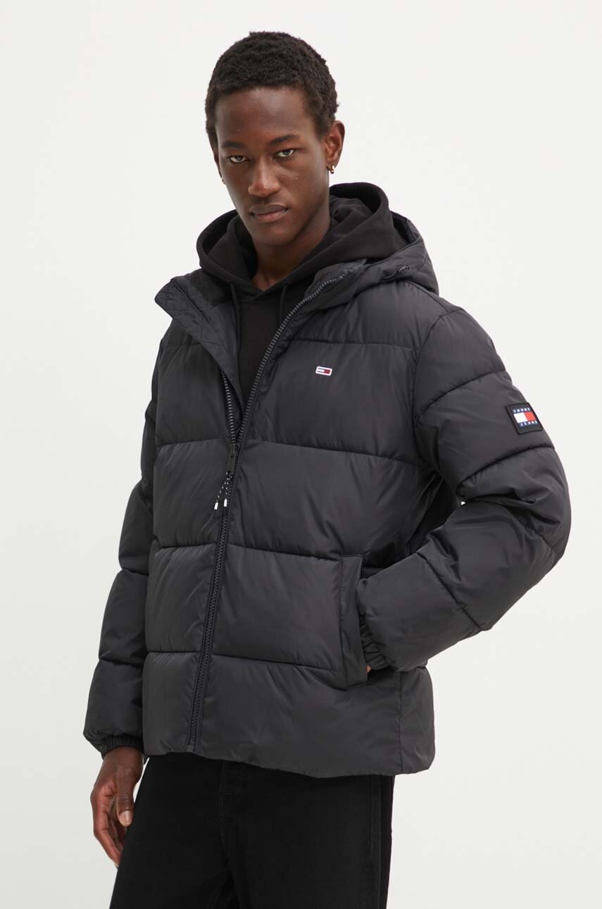 

Яке Tommy Jeans в черно зимен модел DM0DM18487, Черен