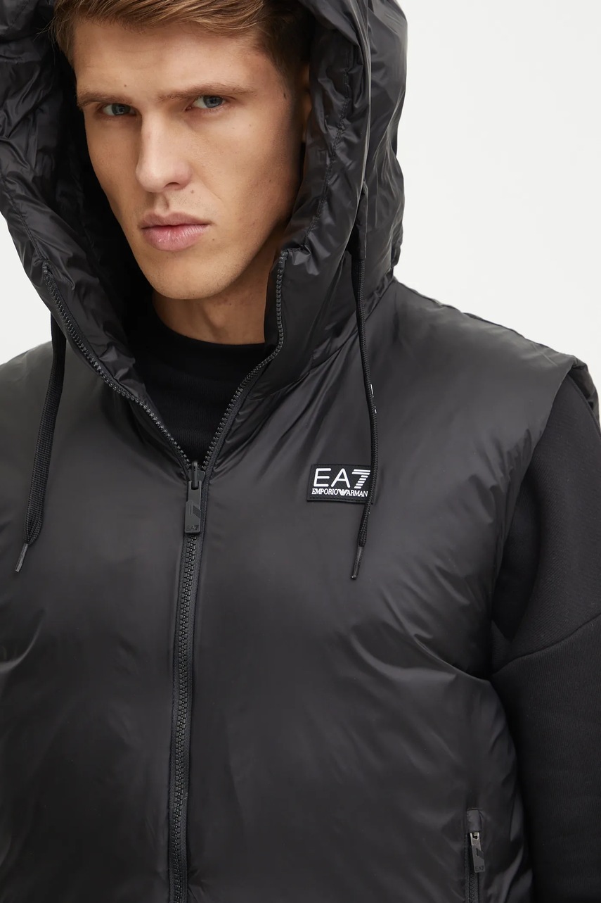 Двостороння безрукавка EA7 Emporio Armani чоловічий колір чорний зимовий PNGAZ.6DPQ03 